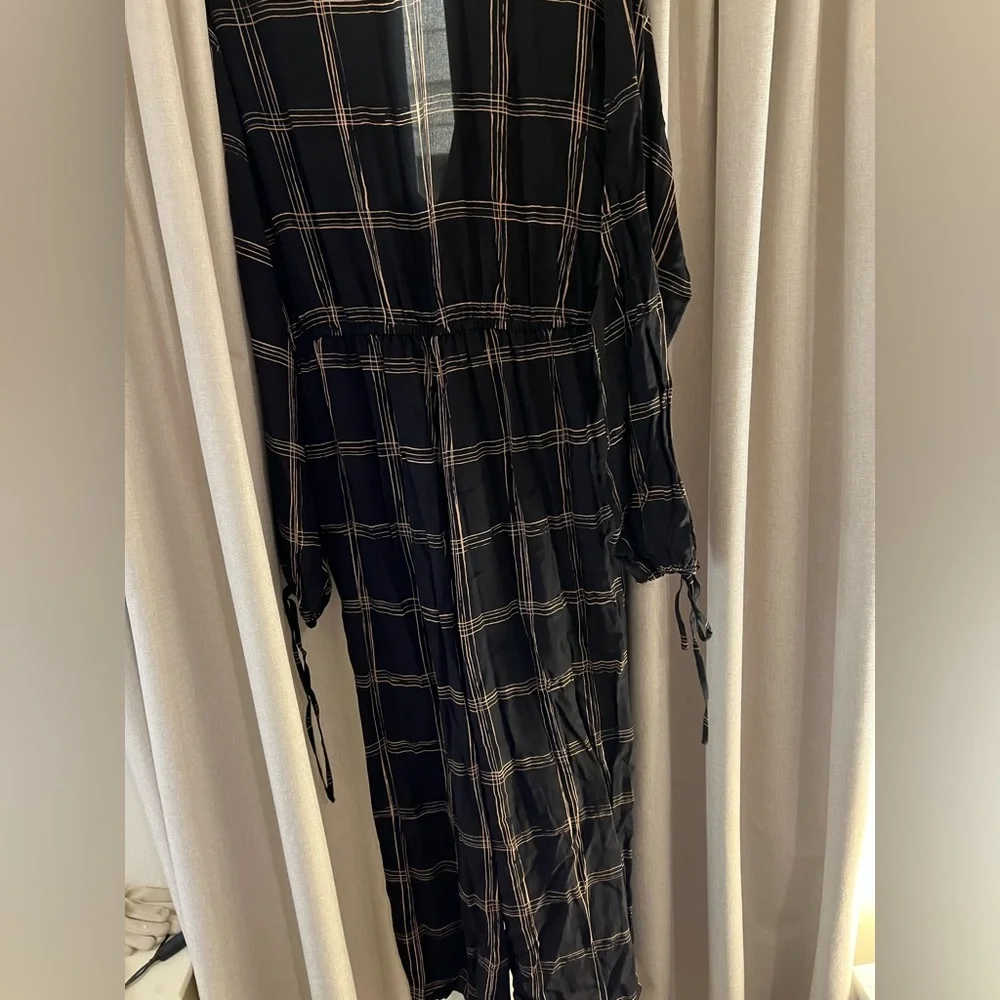 ASOS Design Plaid Windowpane Jumpsuit NWOT 8 - Picture 2 of 3
